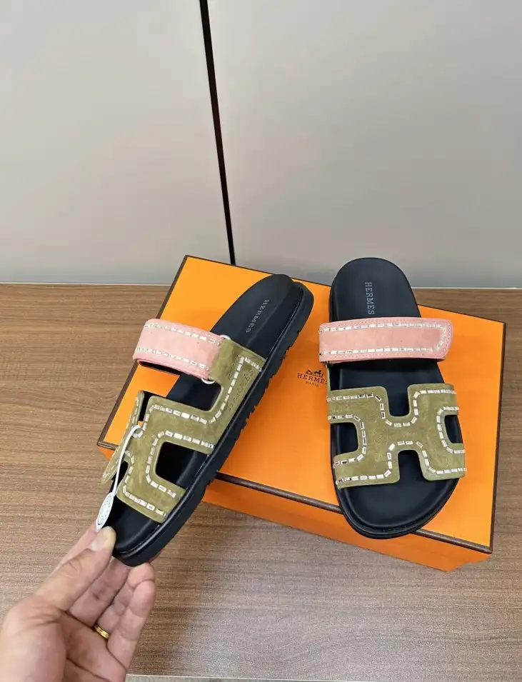 hype Hermes Slippers