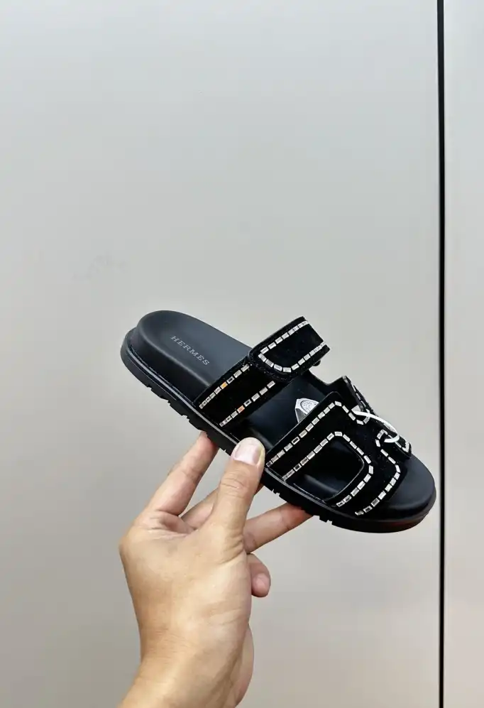 hype Hermes Slippers