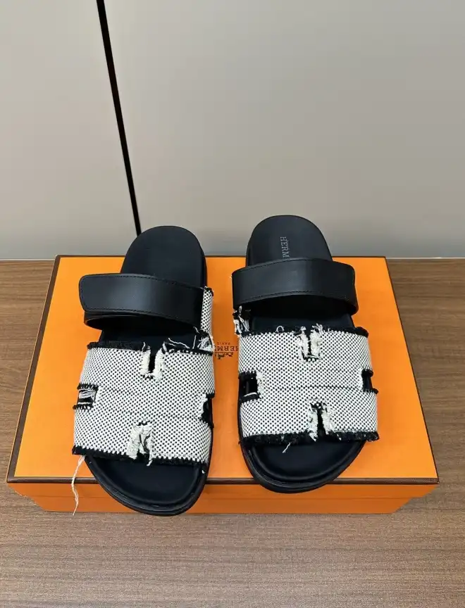 hype Hermes Slippers