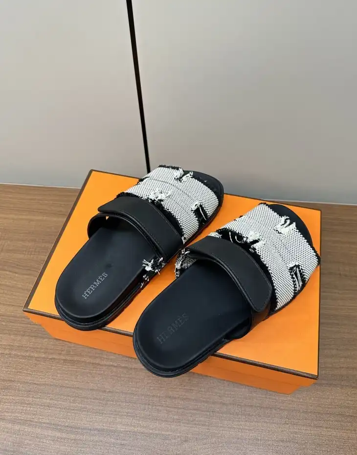 hype Hermes Slippers