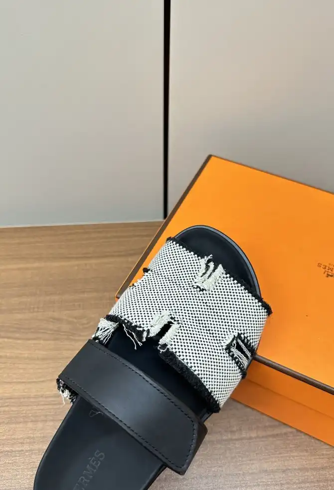 hype Hermes Slippers