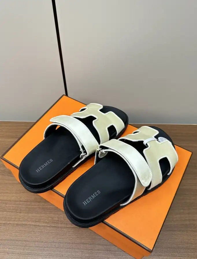 hype Hermes Slippers