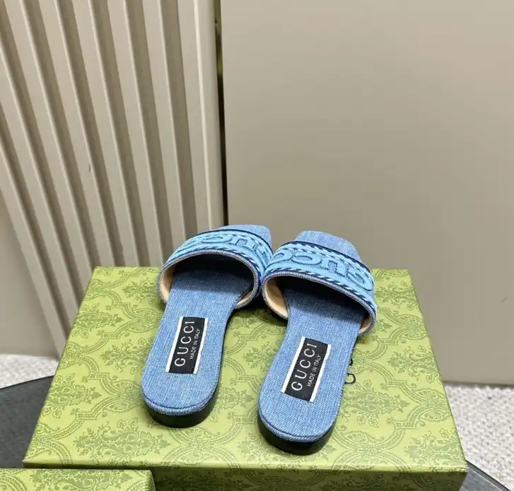 hype Gucci Slippers