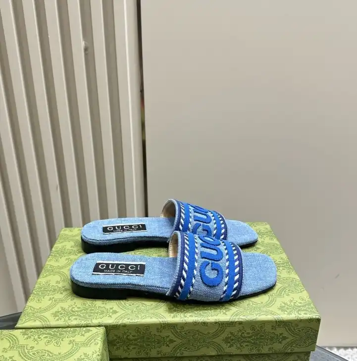 hype Gucci Slippers