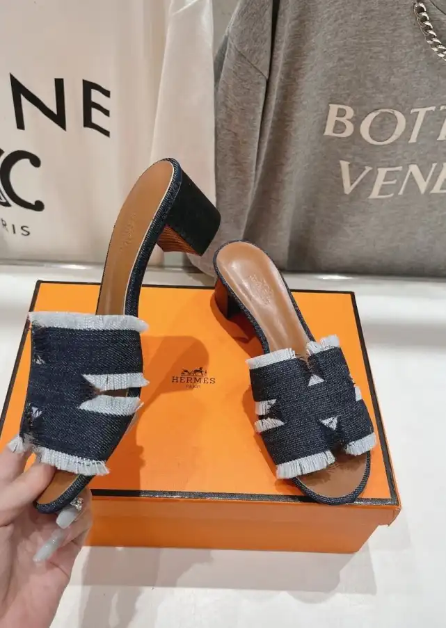 hype Hermes Slippers