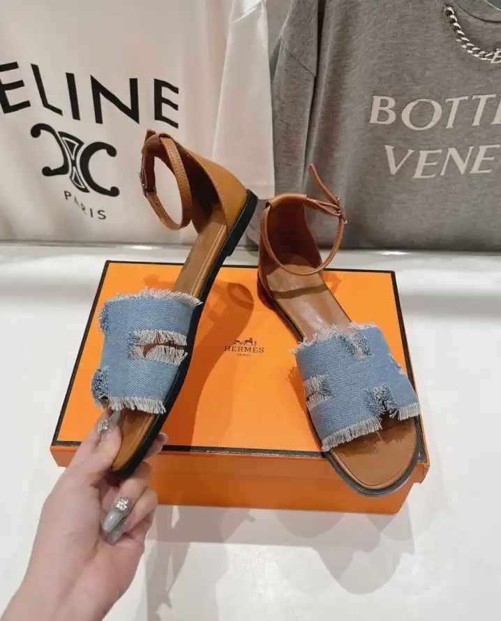 hype Hermes Slippers