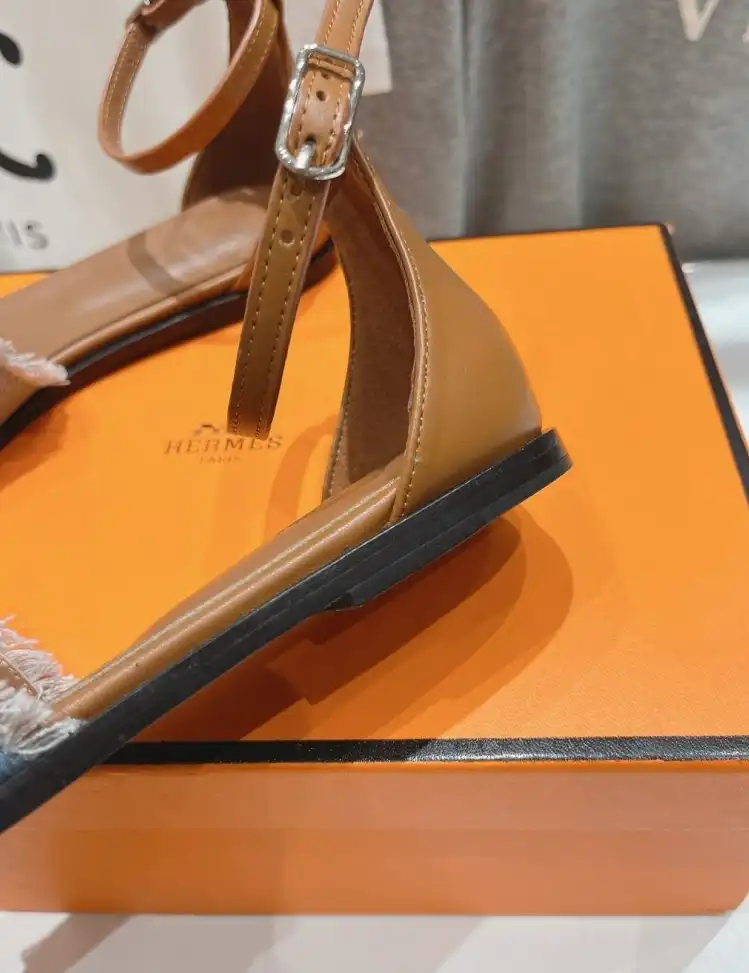 hype Hermes Slippers