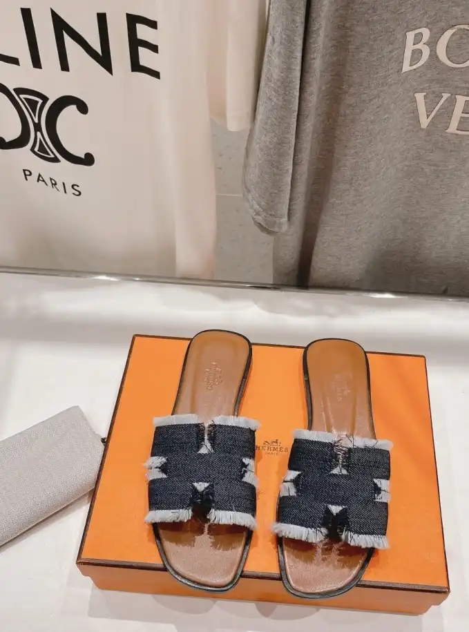 hype Hermes Slippers