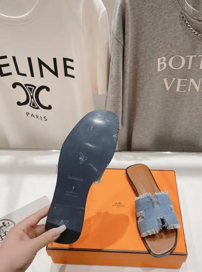 hype Hermes Slippers