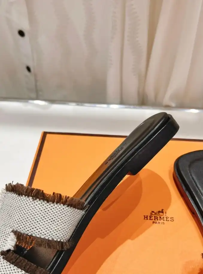 hype Hermes Slippers