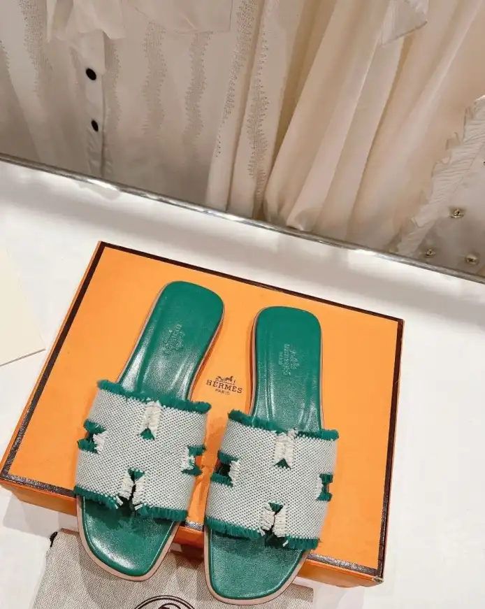 hype Hermes Slippers