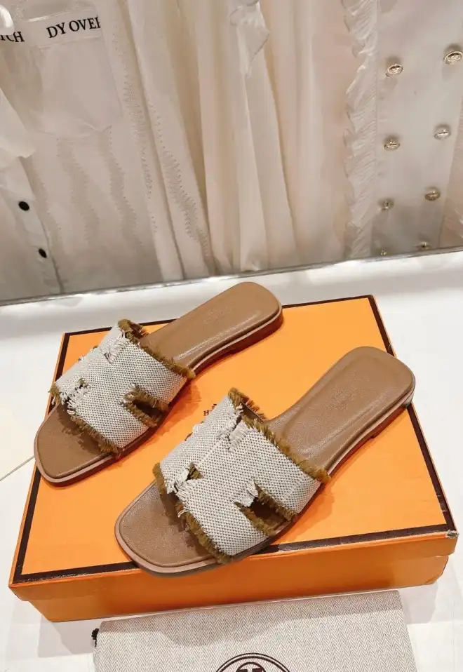 hype Hermes Slippers