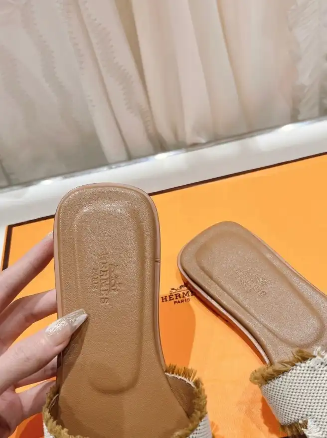 hype Hermes Slippers