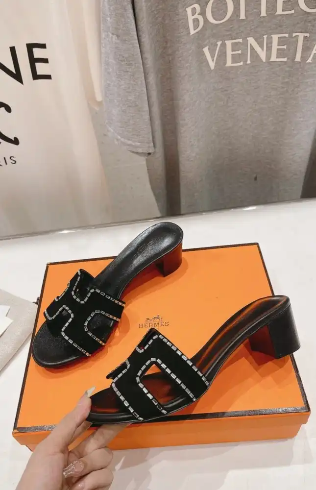 hype Hermes Slippers