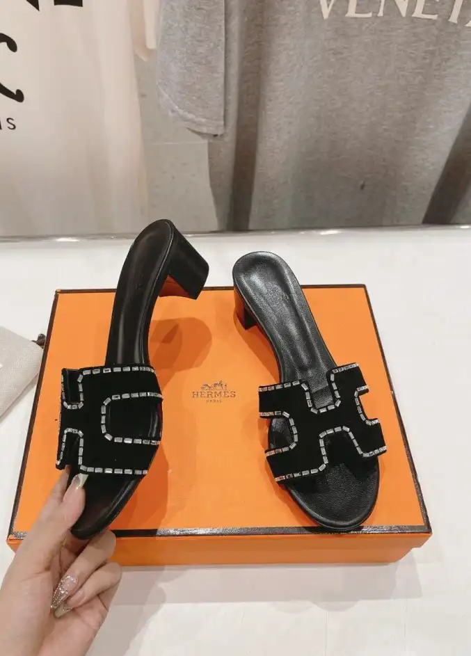 hype Hermes Slippers