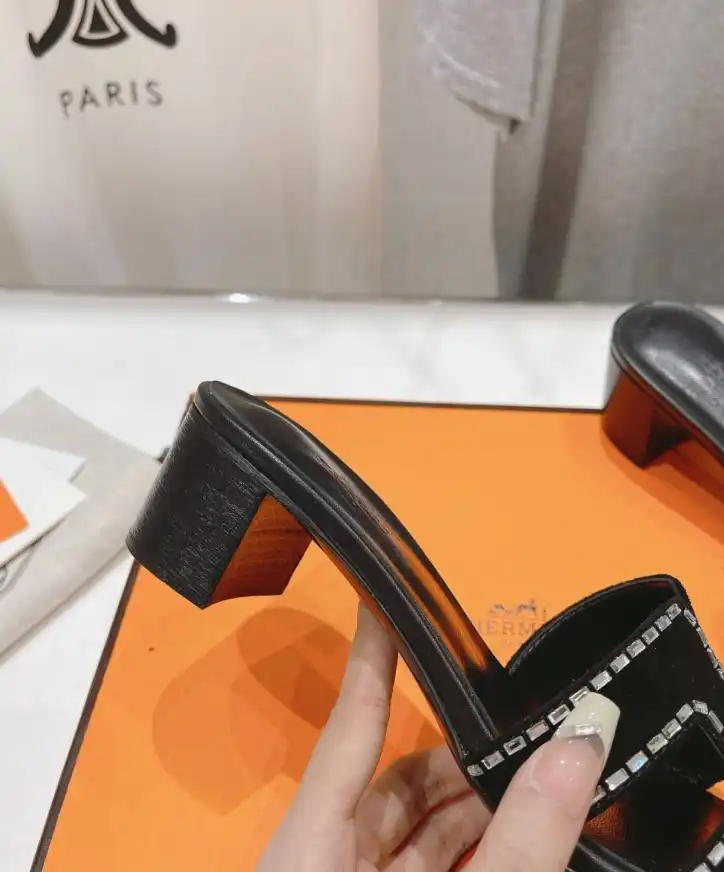 hype Hermes Slippers