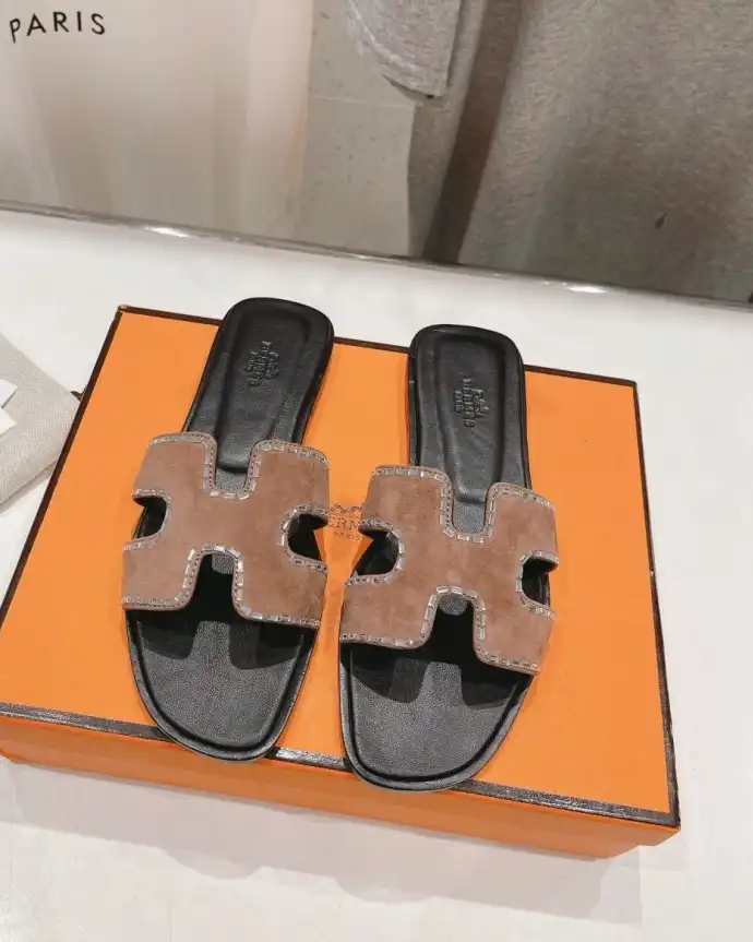 hype Hermes Slippers