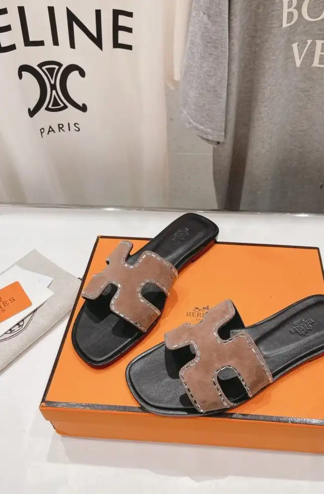 hype Hermes Slippers