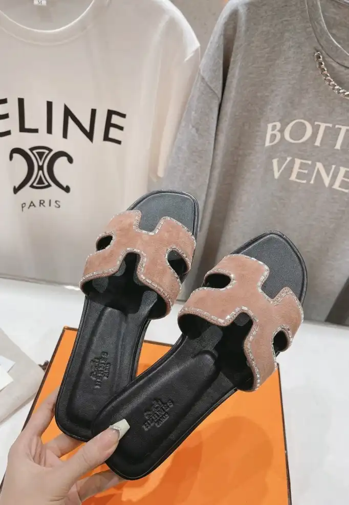 hype Hermes Slippers