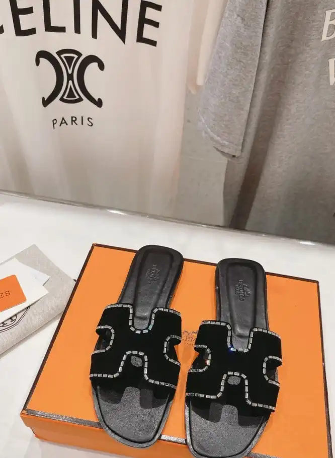 hype Hermes Slippers