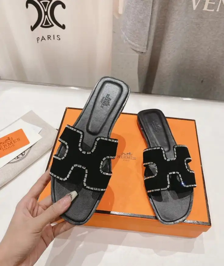 hype Hermes Slippers