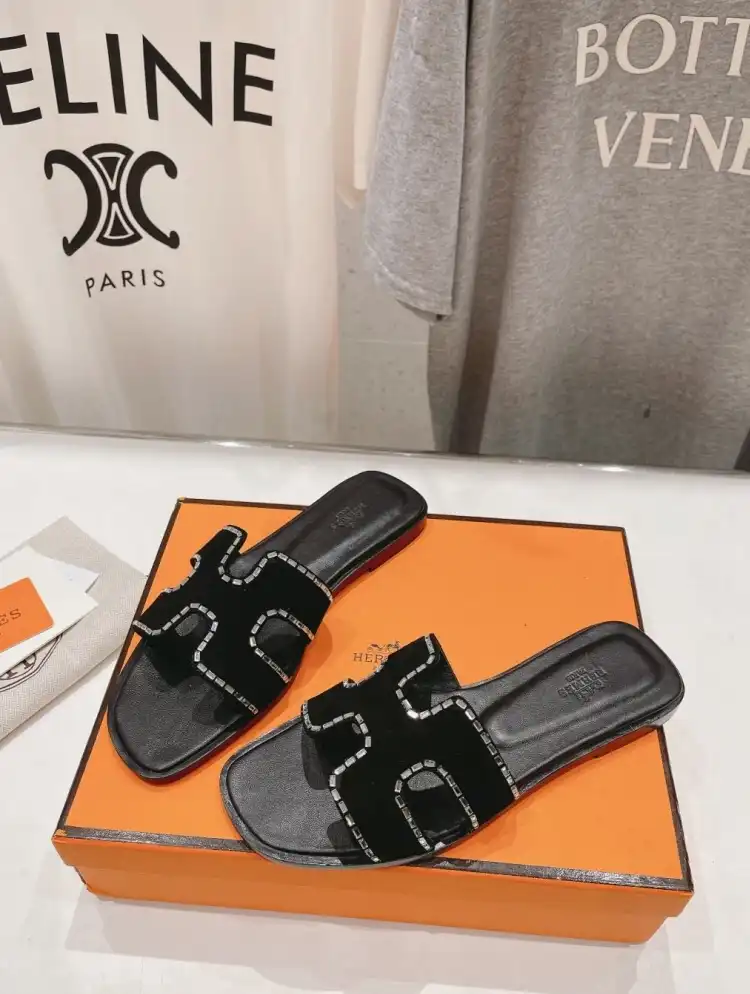 hype Hermes Slippers