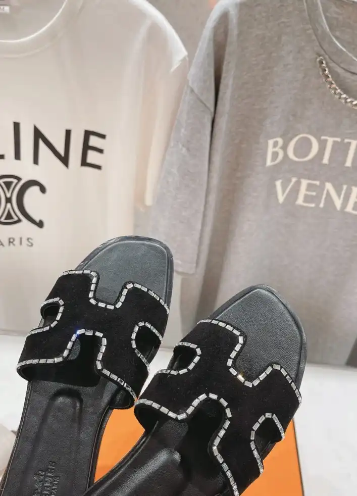 hype Hermes Slippers