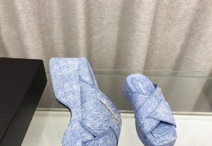 hype Alexander Wang Slippers