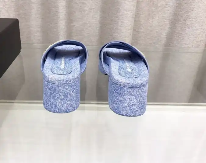 hype Alexander Wang Slippers