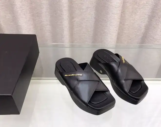 hype Alexander Wang Slippers