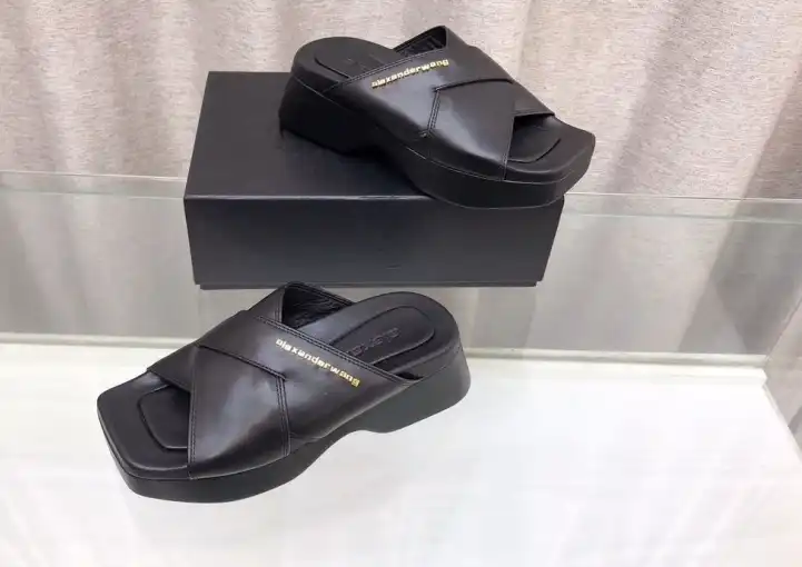 hype Alexander Wang Slippers