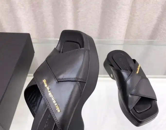 hype Alexander Wang Slippers