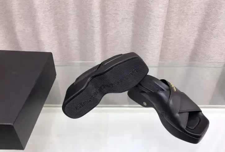 hype Alexander Wang Slippers