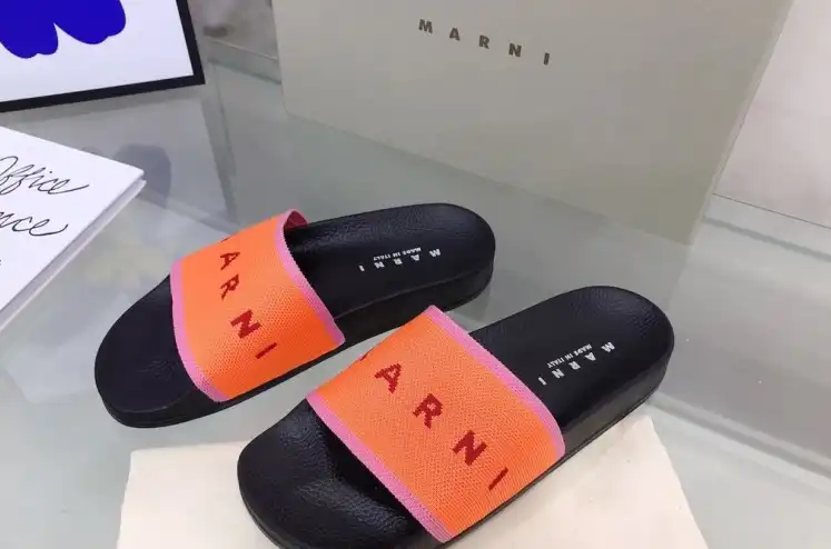 hype Other Slippers