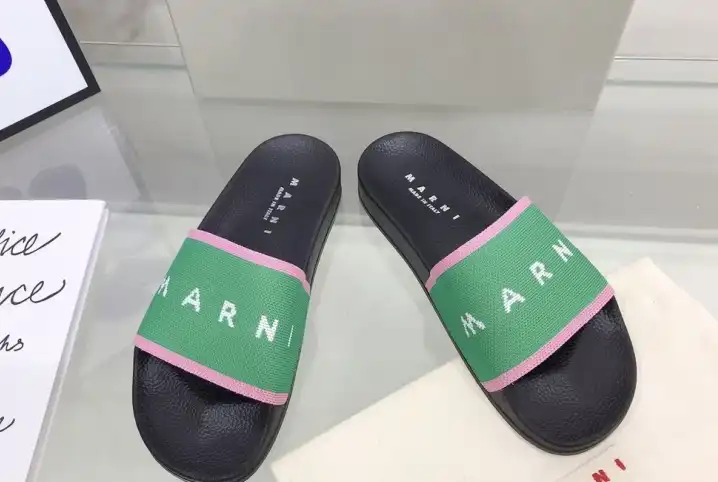 hype Other Slippers