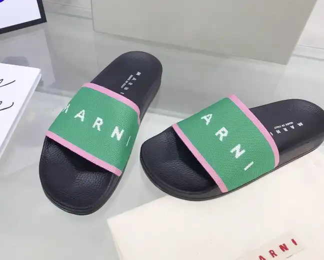 hype Other Slippers