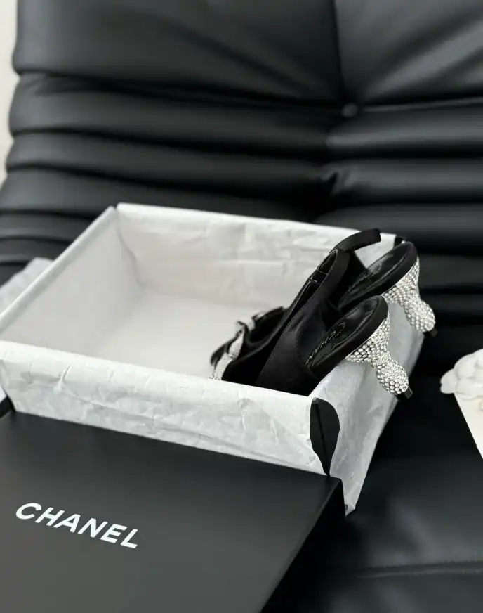 hype Chanel High Heels