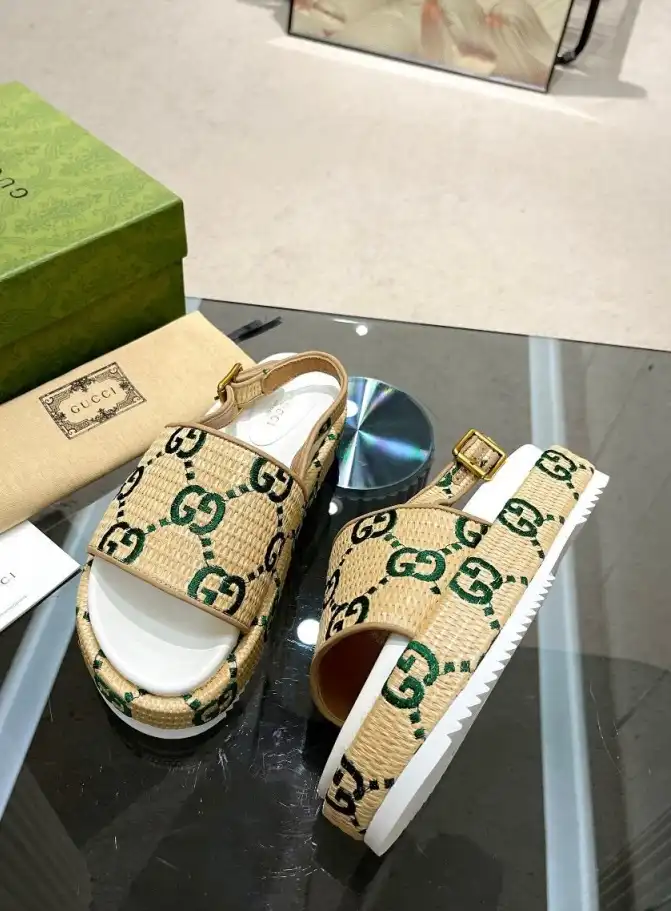 hype Gucci Sandals