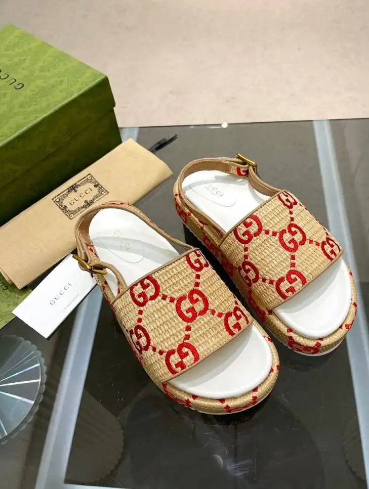 hype Gucci Sandals