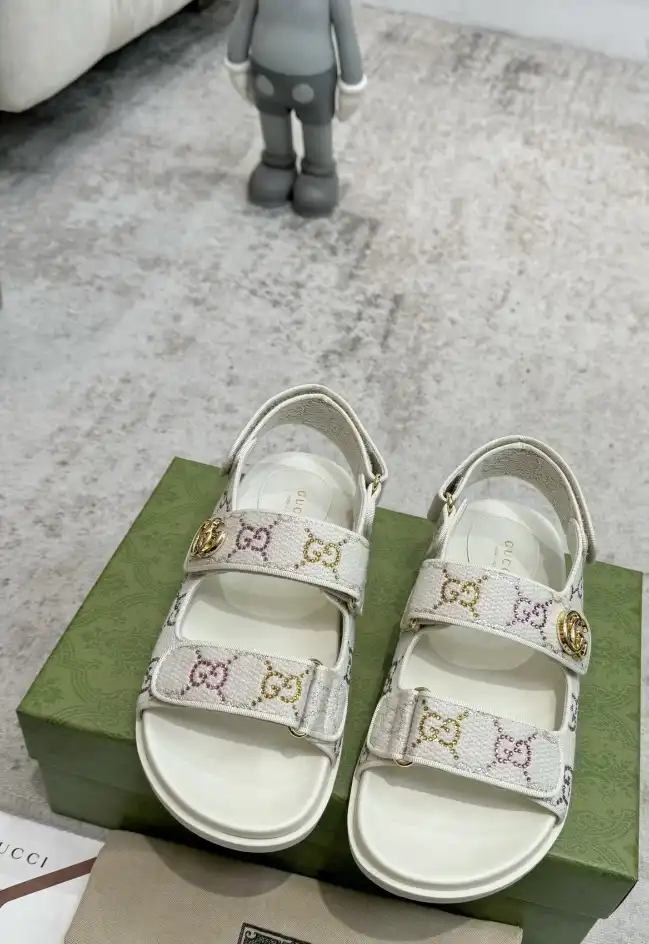 hype Gucci Sandals