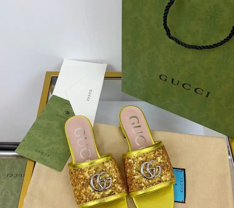 hype Gucci Slippers