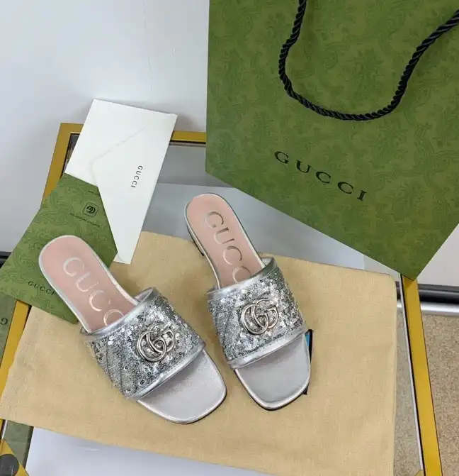 hype Gucci Slippers