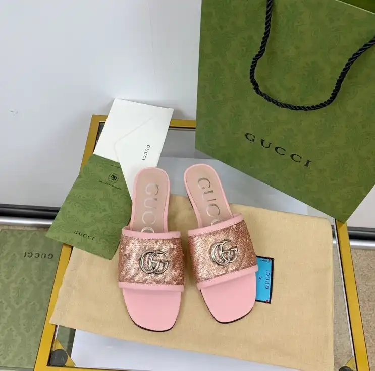 hype Gucci Slippers