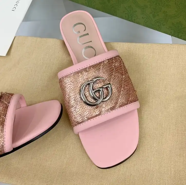 hype Gucci Slippers