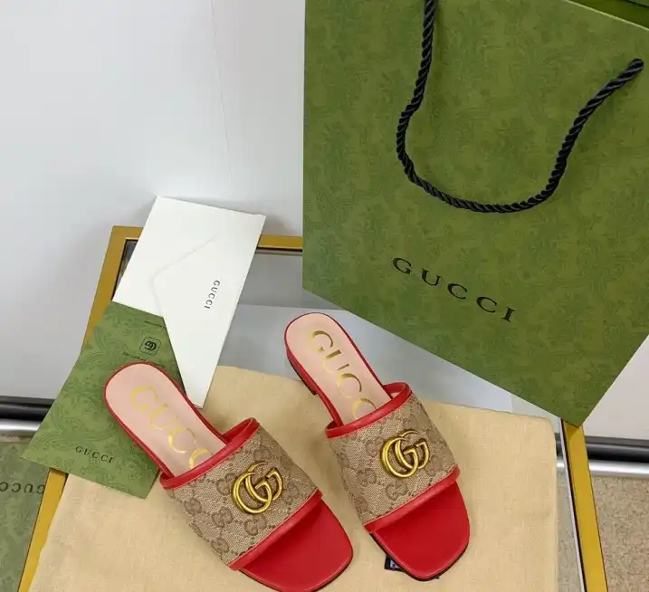 hype Gucci Slippers