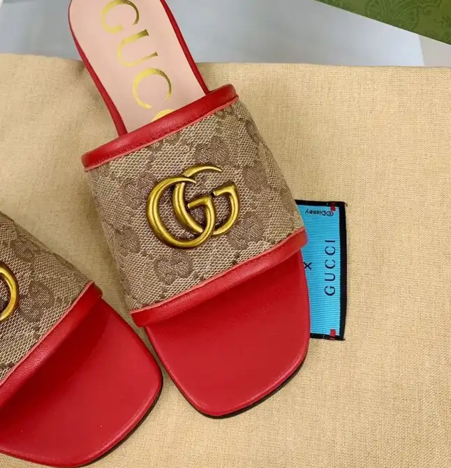 hype Gucci Slippers