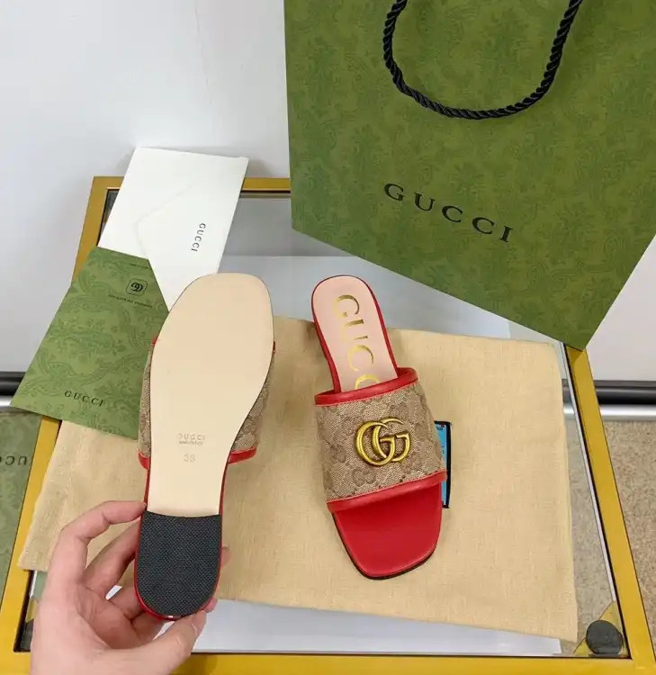 hype Gucci Slippers