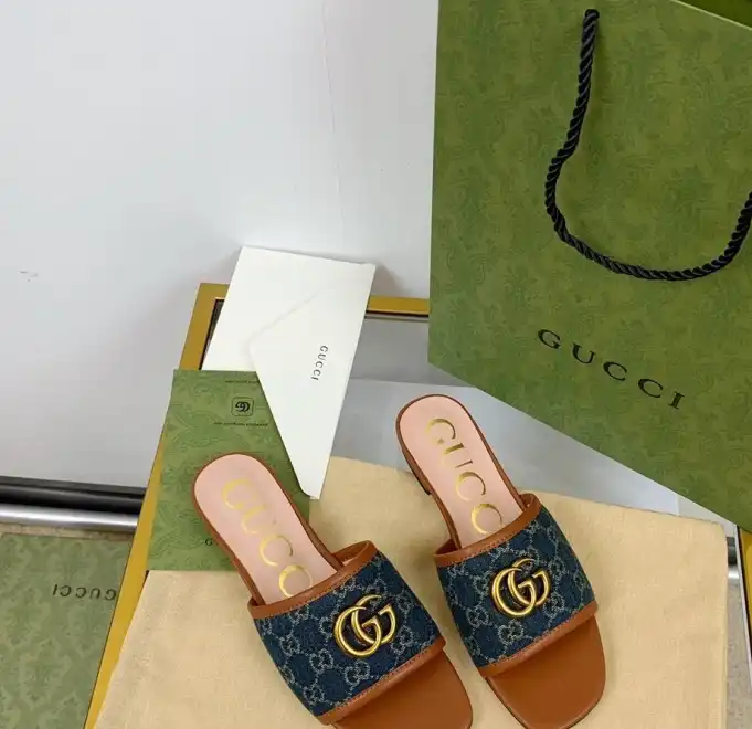 hype Gucci Slippers