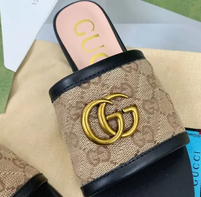 hype Gucci Slippers