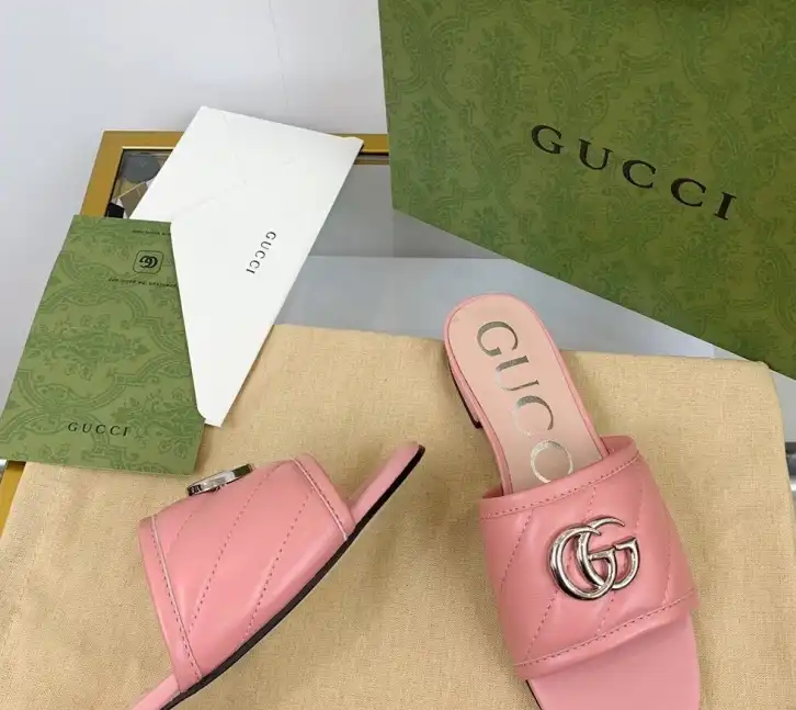 hype Gucci Slippers